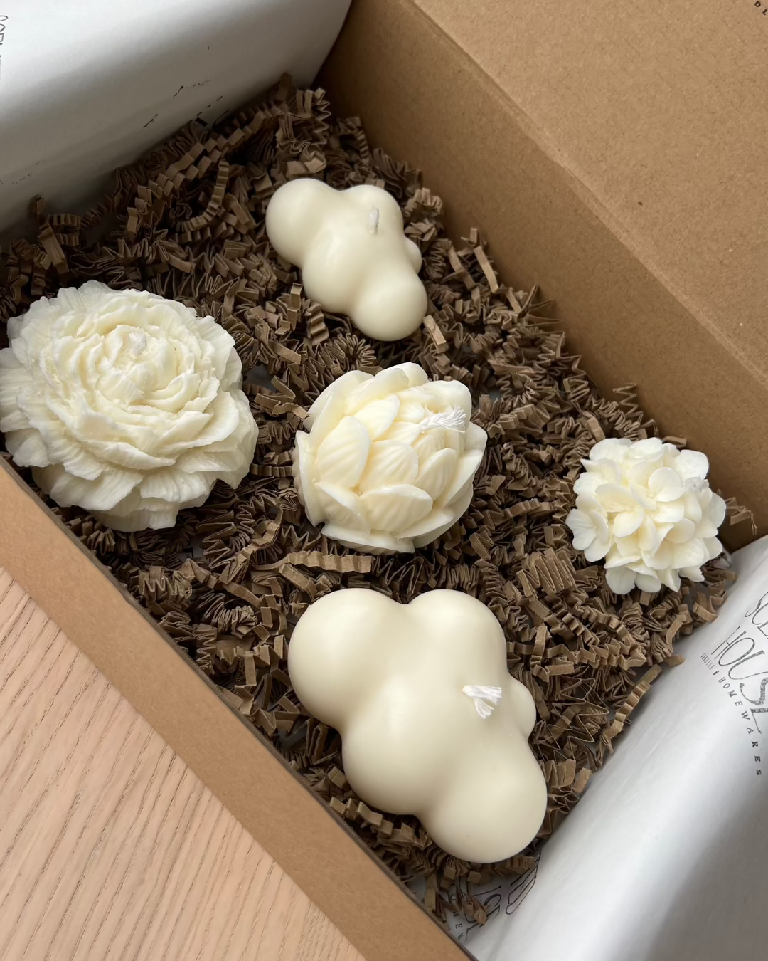 DECORATIVE CANDLES