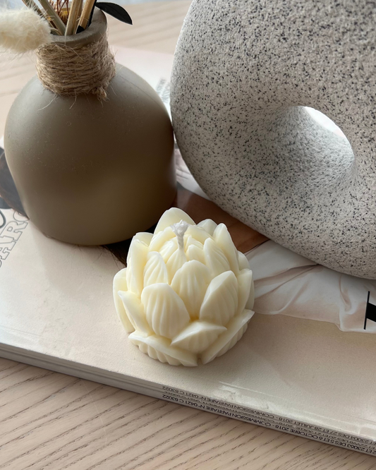 LOTUS FLOWER - DECORATIVE CANDLE